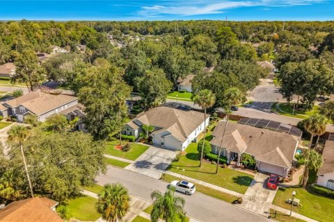 House in Winter Springs, Florida 4 bedrooms, 235.32 sq.m. № 2421786 - photo 7