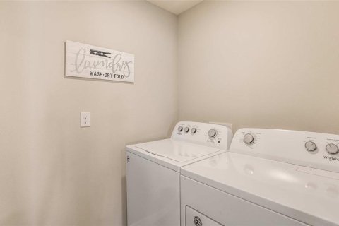 House in Ocala, Florida 4 bedrooms, 169.83 sq.m. № 1545762 - photo 13