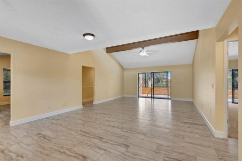 House in Sarasota, Florida 3 bedrooms, 152.36 sq.m. № 2150877 - photo 7