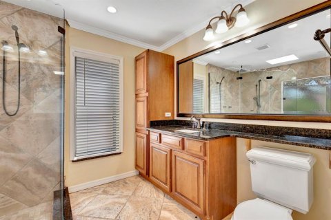 House in Sarasota, Florida 3 bedrooms, 152.36 sq.m. № 2150877 - photo 30