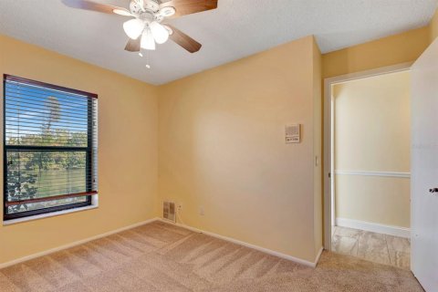 House in Sarasota, Florida 3 bedrooms, 152.36 sq.m. № 2150877 - photo 16