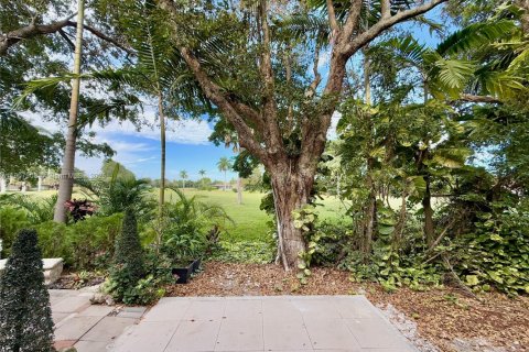 Купить таунхаус в Тамарак, Флорида 3 спальни, 141.95м2, № 1966070 - фото 23