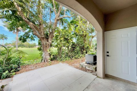 Купить таунхаус в Тамарак, Флорида 3 спальни, 141.95м2, № 1966070 - фото 22