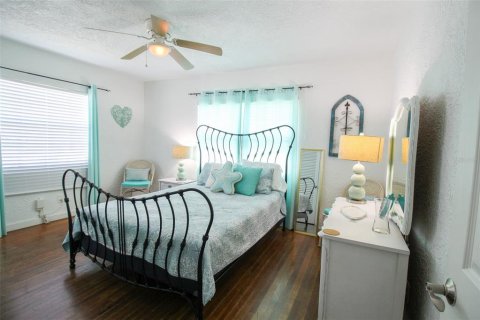 Villa ou maison à louer à Bradenton, Floride: 3 chambres, 175.59 m2 № 375638 - photo 18