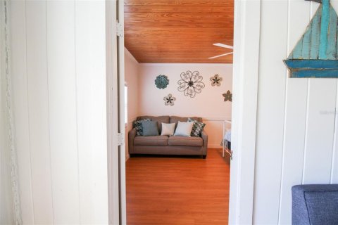 Villa ou maison à louer à Bradenton, Floride: 3 chambres, 175.59 m2 № 375638 - photo 29