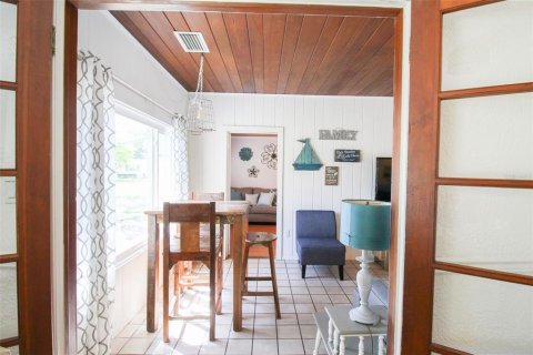 Villa ou maison à louer à Bradenton, Floride: 3 chambres, 175.59 m2 № 375638 - photo 25