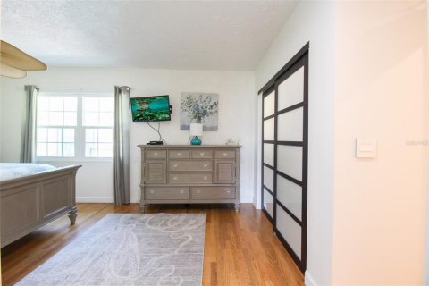 Villa ou maison à louer à Bradenton, Floride: 3 chambres, 175.59 m2 № 375638 - photo 8