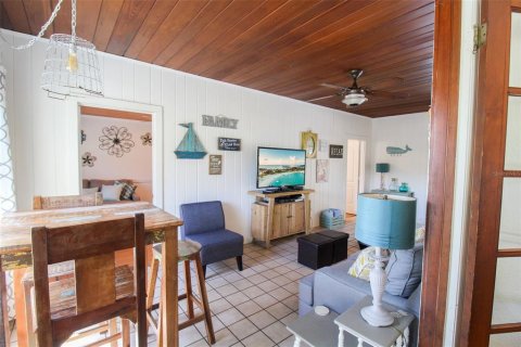 Villa ou maison à louer à Bradenton, Floride: 3 chambres, 175.59 m2 № 375638 - photo 26