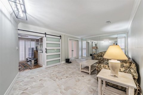 Купить виллу или дом в Тампа, Флорида 8 комнат, 271.46м2, № 1903715 - фото 20
