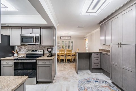 Купить виллу или дом в Тампа, Флорида 8 комнат, 271.46м2, № 1903715 - фото 12