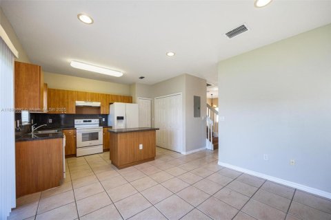 Touwnhouse à vendre à Homestead, Floride: 3 chambres, 141.03 m2 № 1945953 - photo 6