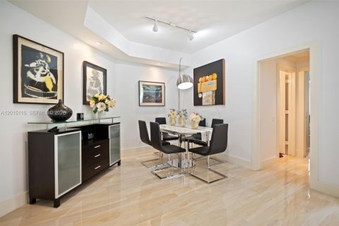 Copropriété à louer à Miami, Floride: 2 chambres, 121.7 m2 № 2171329 - photo 8