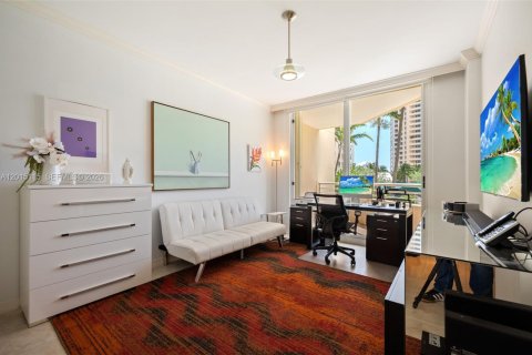 Copropriété à louer à Miami, Floride: 2 chambres, 121.7 m2 № 2171329 - photo 19