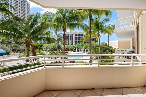 Copropriété à louer à Miami, Floride: 2 chambres, 121.7 m2 № 2171329 - photo 23