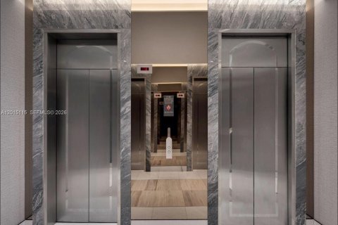 Copropriété à louer à Miami, Floride: 2 chambres, 121.7 m2 № 2171329 - photo 29