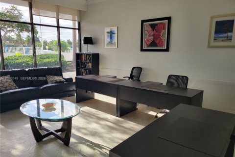 Villa ou maison à louer à Miami Beach, Floride: 2 chambres, 95.69 m2 № 2171587 - photo 26
