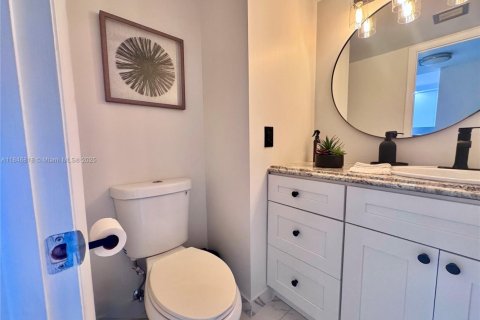 Condo in Aventura, Florida, 1 bedroom  № 1848830 - photo 7