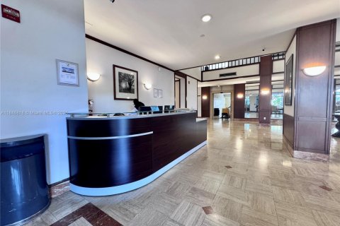 Condo in Aventura, Florida, 1 bedroom  № 1848830 - photo 22
