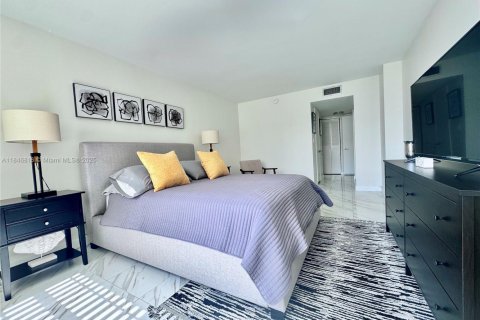 Condo in Aventura, Florida, 1 bedroom  № 1848830 - photo 11