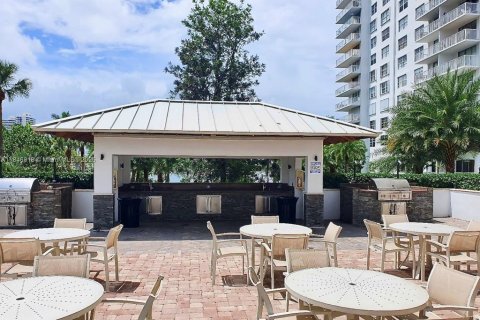 Condo in Aventura, Florida, 1 bedroom  № 1848830 - photo 26