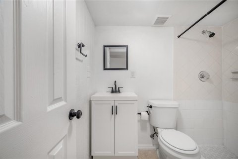 Apartamento en alquiler en Tampa, Florida, 1 dormitorio, 40.13 m2 № 1893613 - foto 11