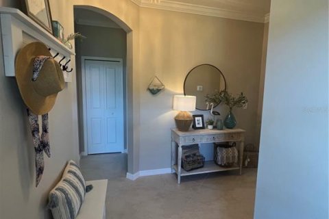 House in Port Charlotte, Florida 2 bedrooms, 145.3 sq.m. № 472305 - photo 3