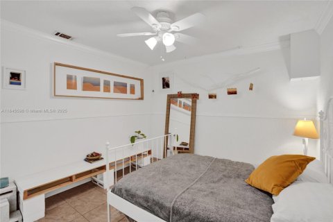 House in Margate, Florida 3 bedrooms, 162.95 sq.m. № 1842546 - photo 8