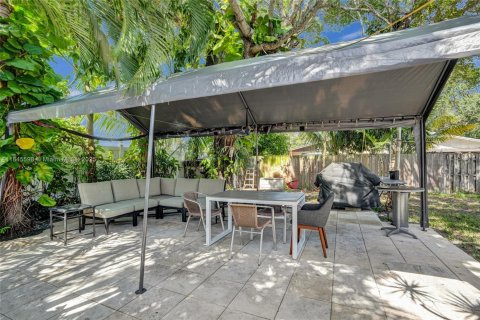 House in Margate, Florida 3 bedrooms, 162.95 sq.m. № 1842546 - photo 16