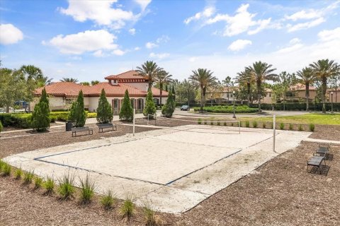 House in Davenport, Florida 6 bedrooms, 303.79 sq.m. № 2239277 - photo 29