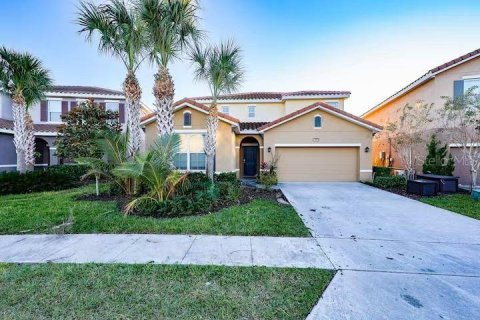 House in Davenport, Florida 6 bedrooms, 303.79 sq.m. № 2239277