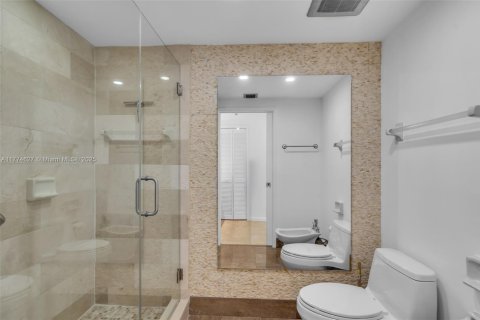 Condo in Miami, Florida  № 1772545 - photo 22