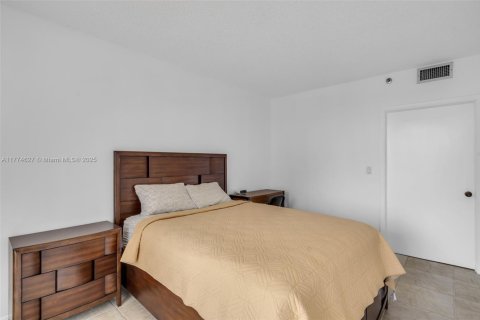 Condo in Miami, Florida  № 1772545 - photo 19