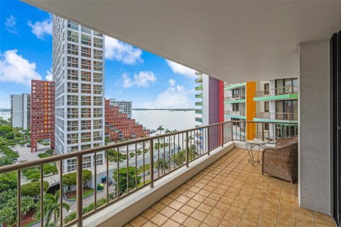 Condo in Miami, Florida  № 1772545 - photo 10