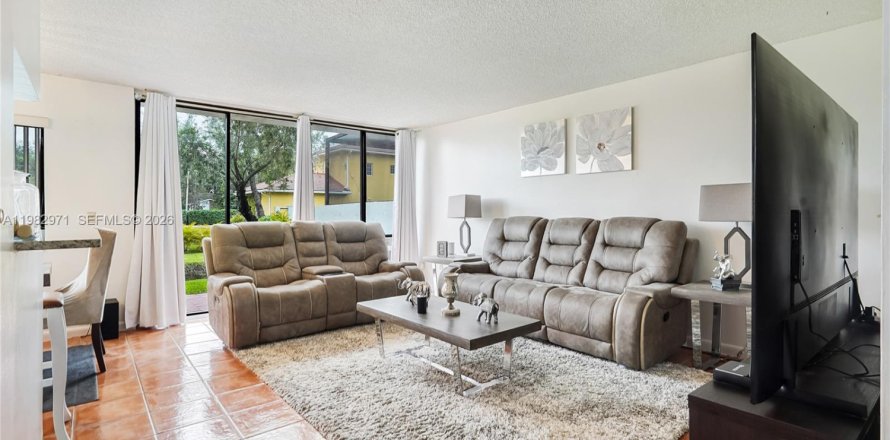 Adosado en Plantation, Florida 3 dormitorios, 152.73 m2 № 2047824