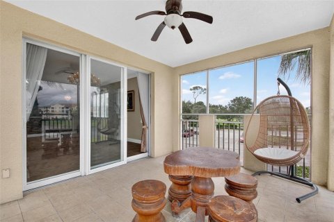 Condo in Palm Coast, Florida, 2 bedrooms  № 1902275 - photo 23