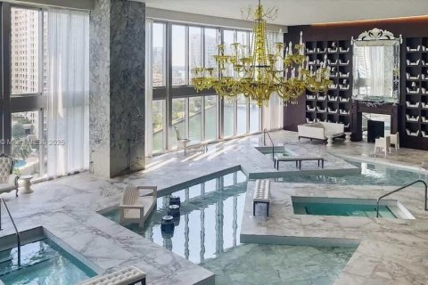 Condo in Miami, Florida, 1 bedroom  № 1708217 - photo 24