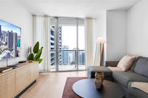 Condo in Miami, Florida, 1 bedroom  № 1708217 - photo 9