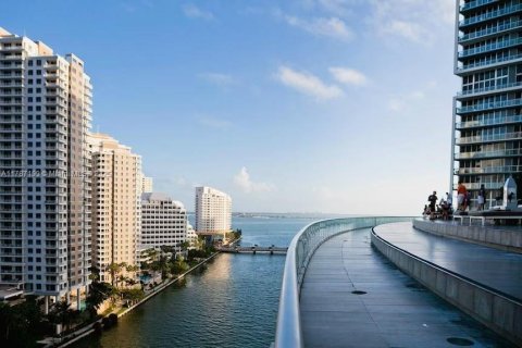 Condo in Miami, Florida, 1 bedroom  № 1708217 - photo 22