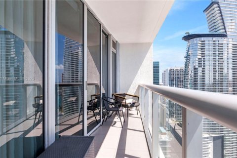 Condo in Miami, Florida, 1 bedroom  № 1708217 - photo 16