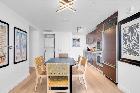 Condo in Miami, Florida, 1 bedroom  № 1708217 - photo 4
