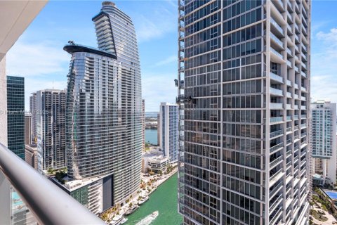 Condo in Miami, Florida, 1 bedroom  № 1708217 - photo 18