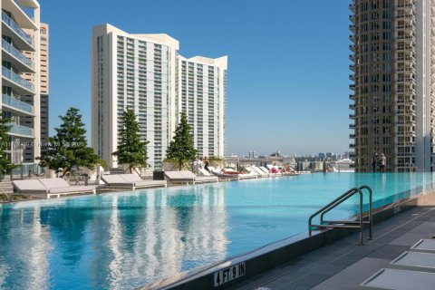 Condo in Miami, Florida, 1 bedroom  № 1708217 - photo 23