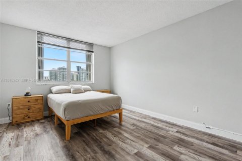 Condo in Sunny Isles Beach, Florida, 1 bedroom  № 2169203 - photo 28