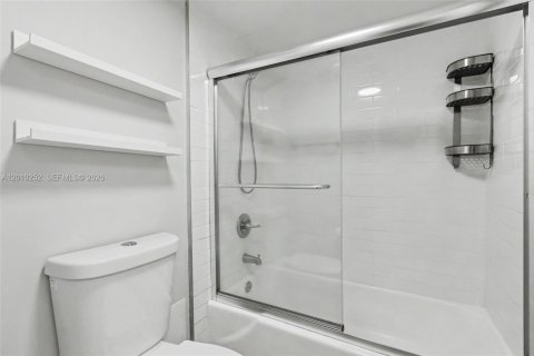Condo in Sunny Isles Beach, Florida, 1 bedroom  № 2169203 - photo 25
