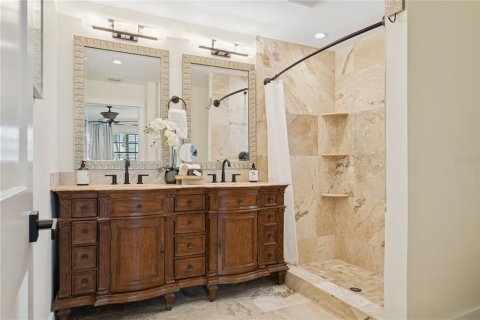 Casa en venta en Saint Petersburg, Florida, 4 dormitorios, 265.14 m2 № 1810248 - foto 18