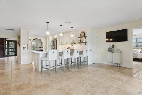 Casa en venta en Saint Petersburg, Florida, 4 dormitorios, 265.14 m2 № 1810248 - foto 11