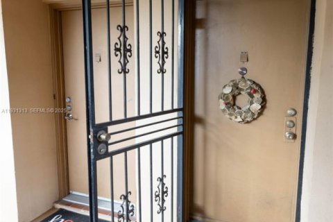 Condominio en venta en Miami, Florida, 1 dormitorio, 78.87 m2 № 1989977 - foto 9