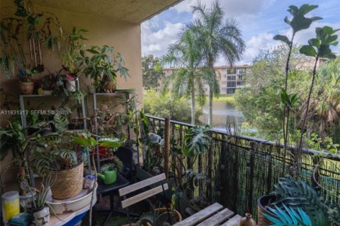 Condominio en venta en Miami, Florida, 1 dormitorio, 78.87 m2 № 1989977 - foto 23