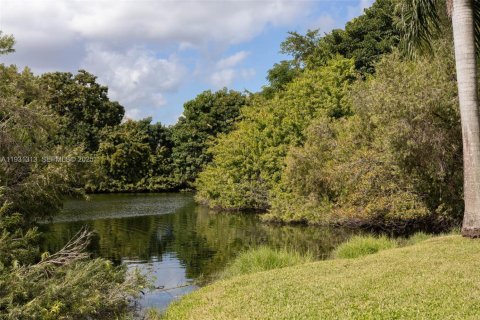 Condominio en venta en Miami, Florida, 1 dormitorio, 78.87 m2 № 1989977 - foto 27