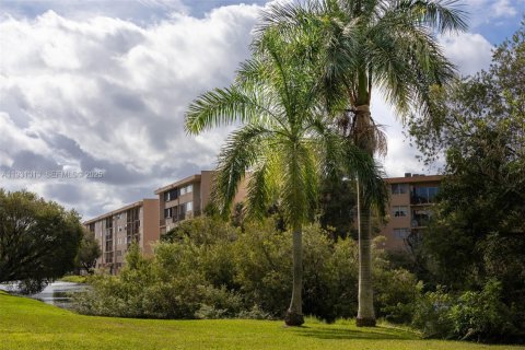 Condominio en venta en Miami, Florida, 1 dormitorio, 78.87 m2 № 1989977 - foto 29